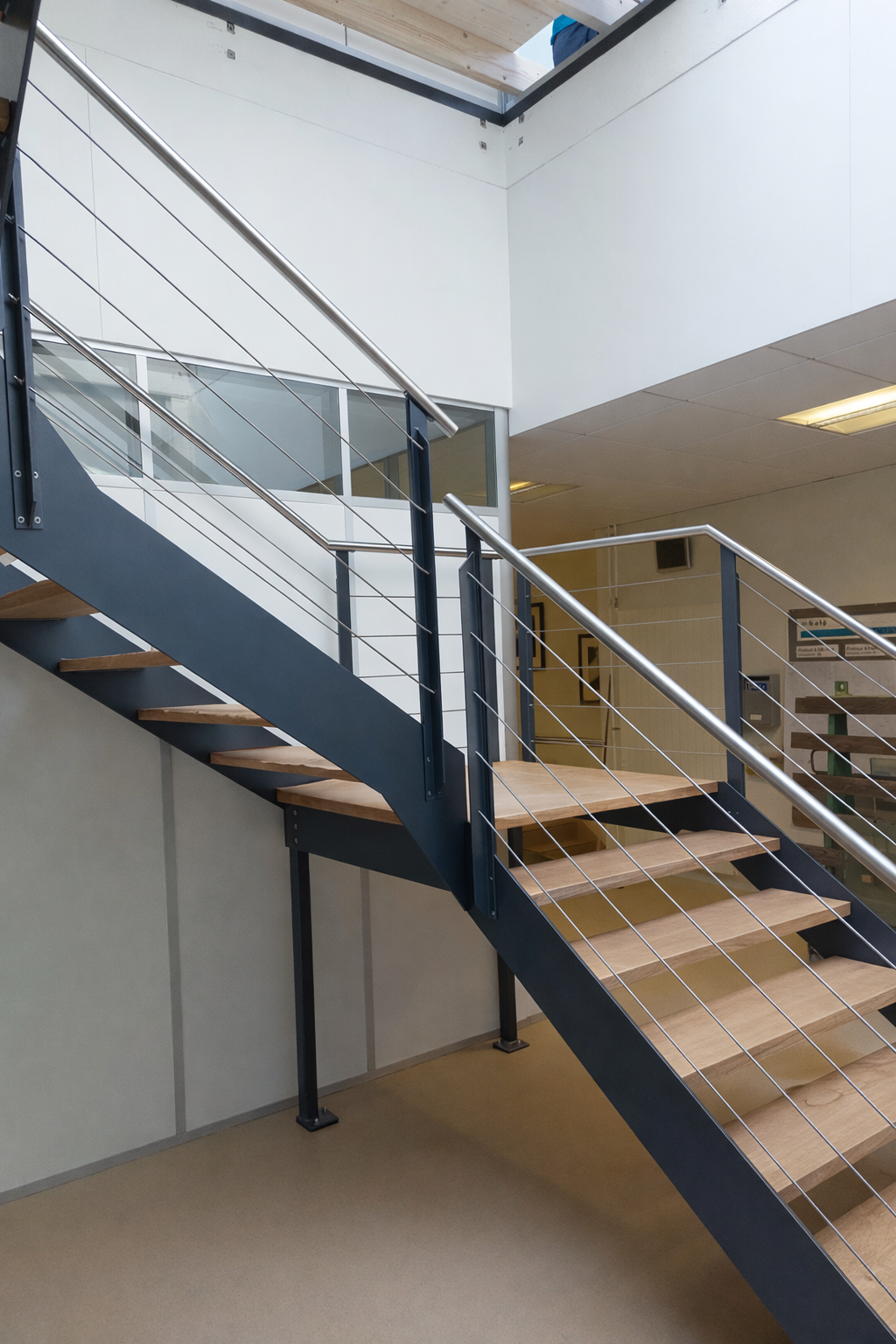 Réorganisation d’accès industriel – escalier et structure de décharge