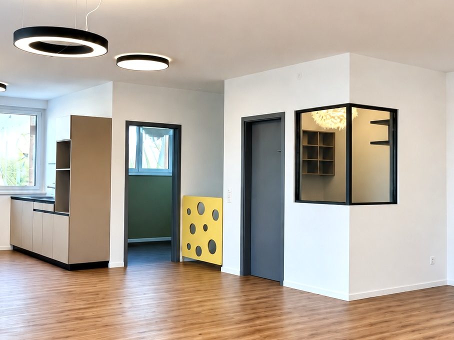 Transformation d&rsquo;un local commercial en crèche